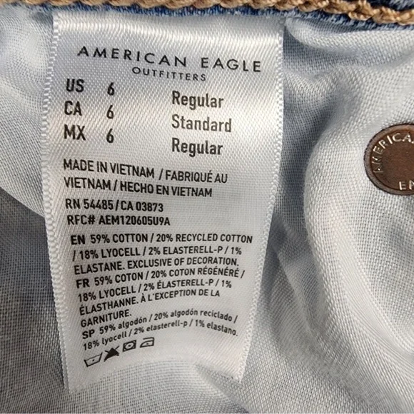 AE Super High Rise Ultra Wide Leg Distressed Baggy Fit Light Blue Jean Size 6 - Picture 6 of 8